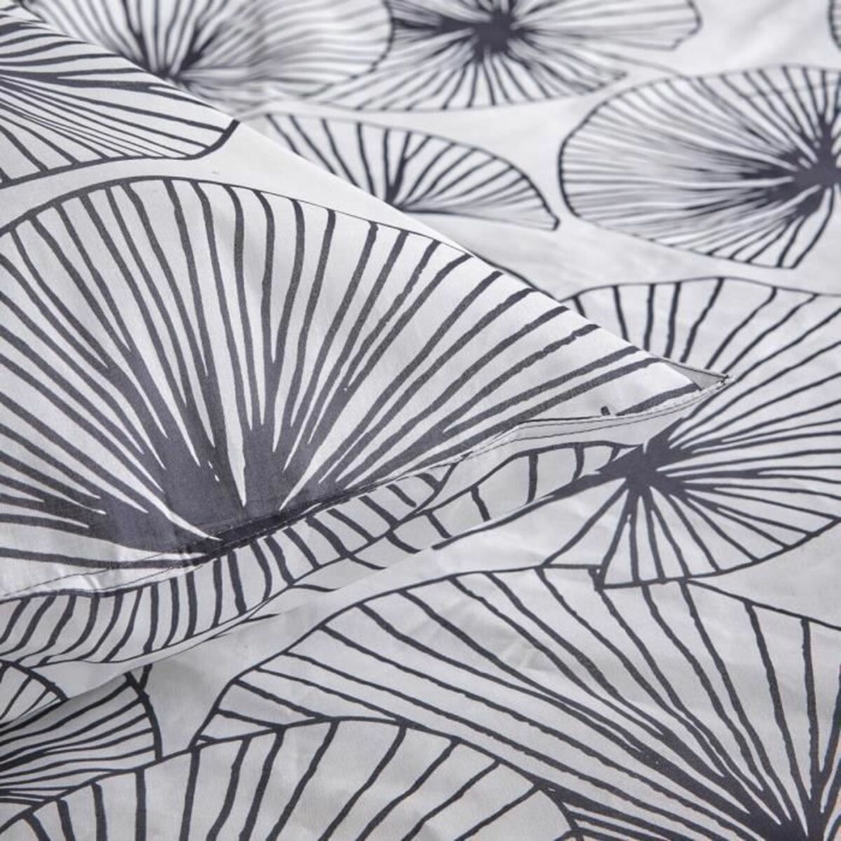 V3H8952D26294BBA74B2A0A06C01EA53875R5820069P3