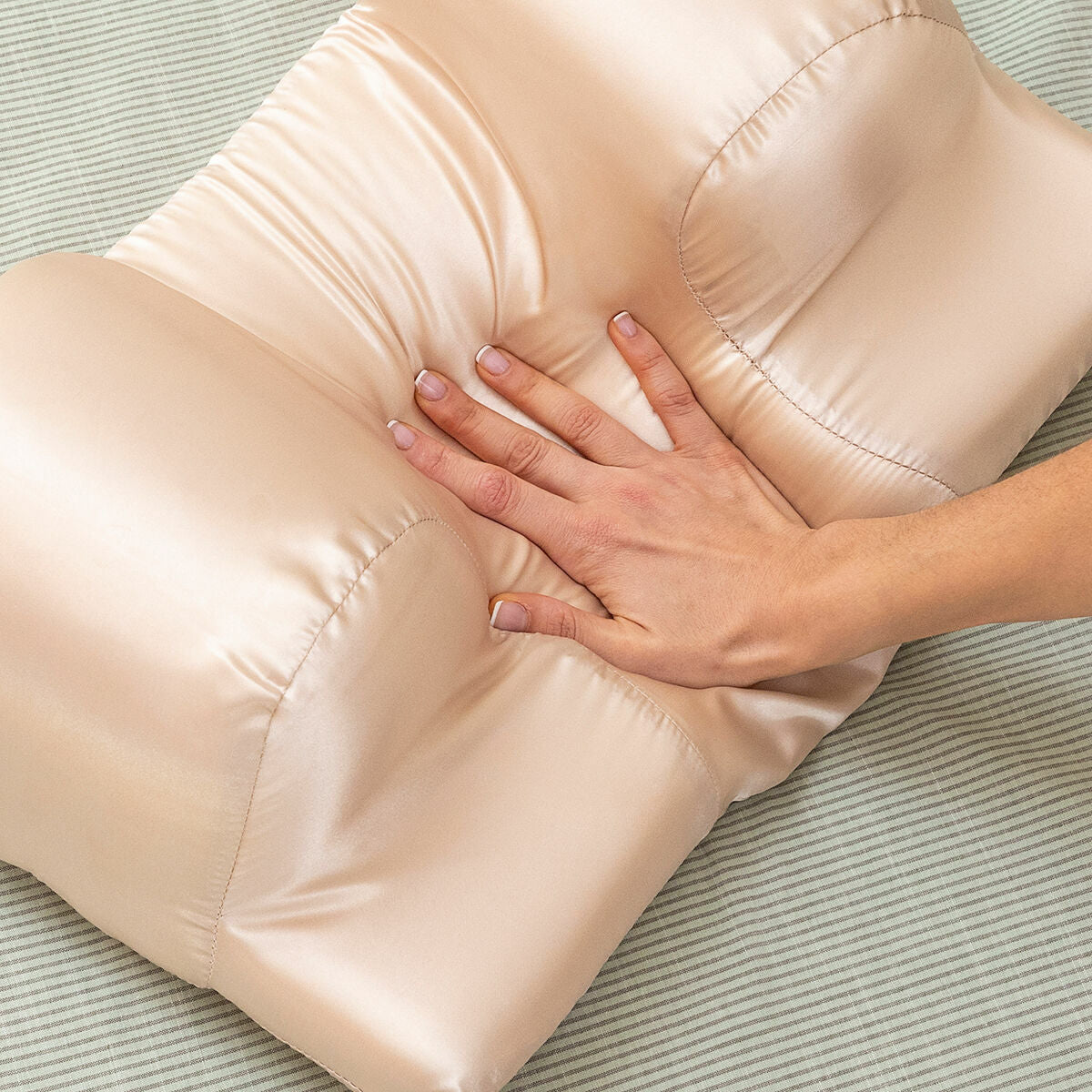 Innovagoods Oreiller Cervical Anti-Rides Avec Housse En Satin Youthlow Innovagoods
