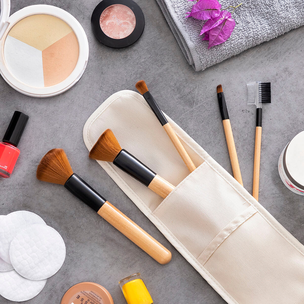 Innovagoods Ensemble De Pinceaux De Maquillage En Bois Avec Trousse Miset Innovagoods 5 Unités