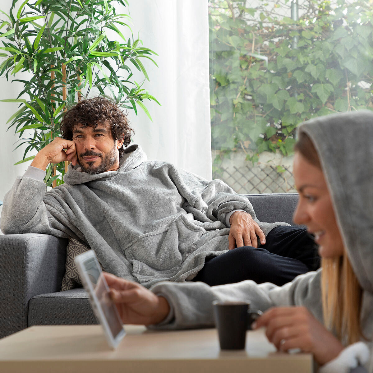 Innovagoods Couverture À Manches Sweat-Shirt Oversize Avec Polaire Swug Innovagoods