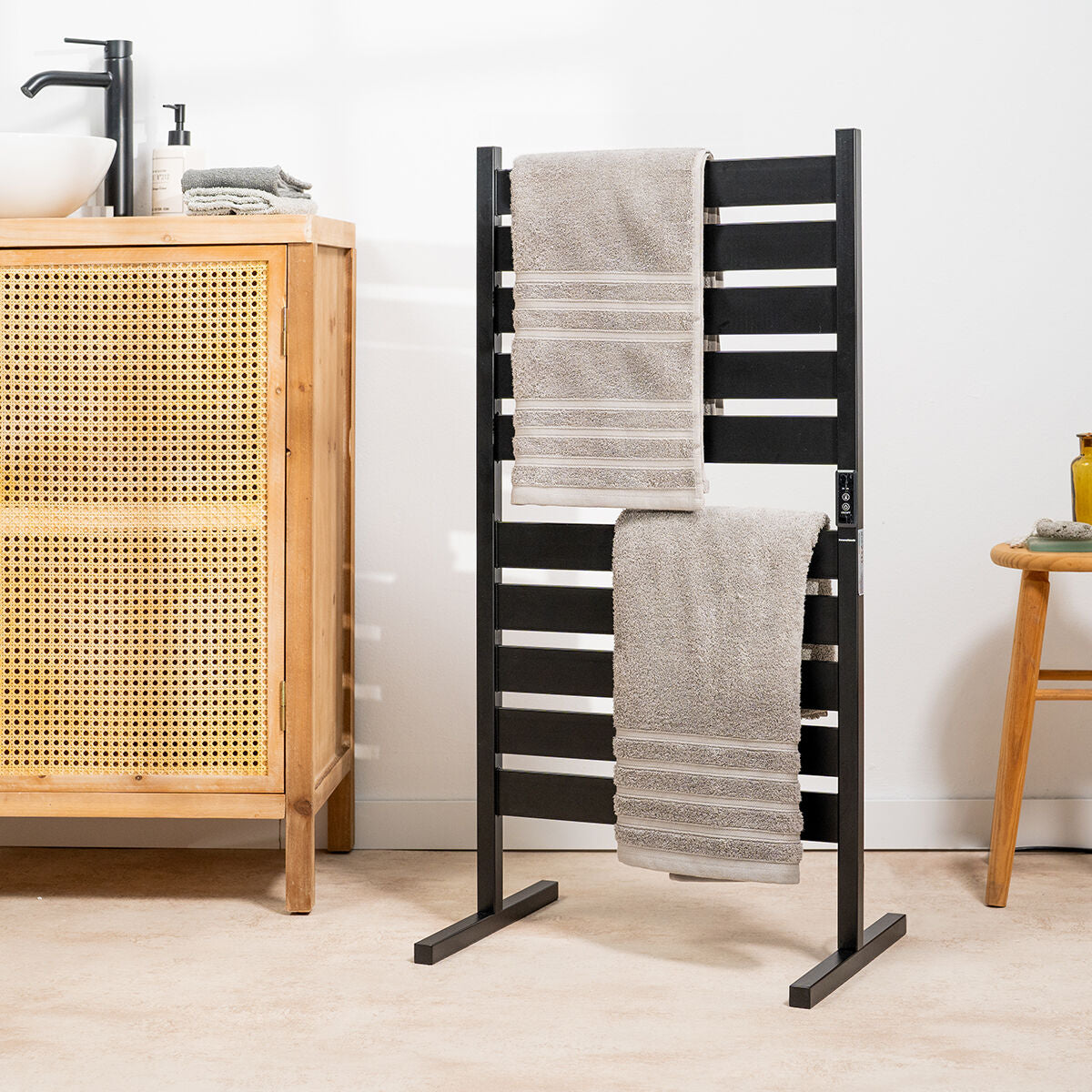 Innovagoods Porte-Serviettes Électrique Pour Mur Ou Sol Towarall Innovagoods 10 Barres