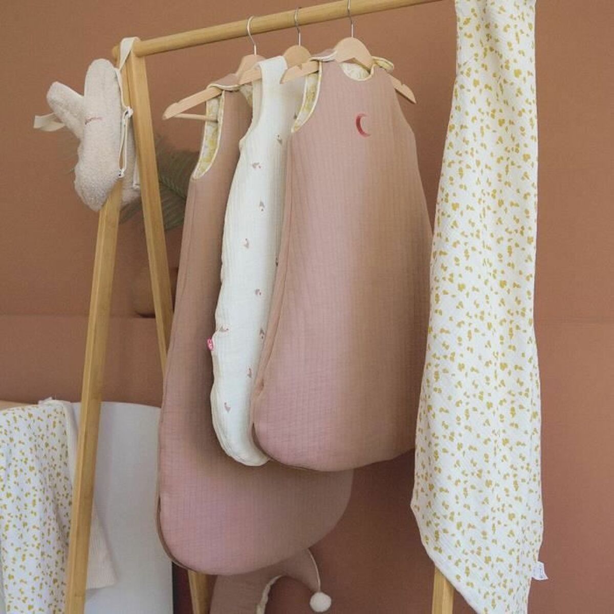 V5HECAA173D21D394361556CE2627AD97AAR5774121P4